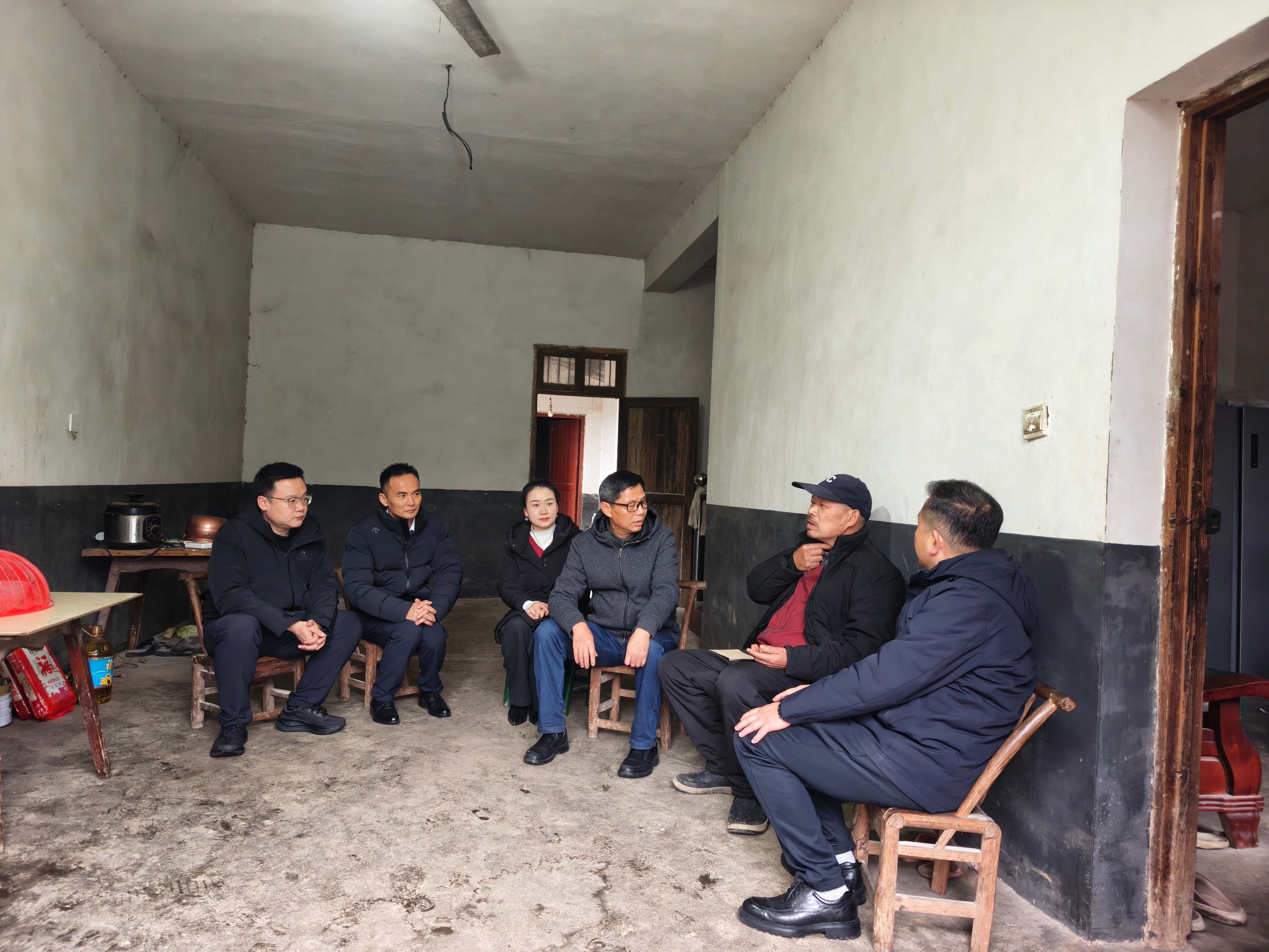 以"双百帮扶"行动，践行社会责任